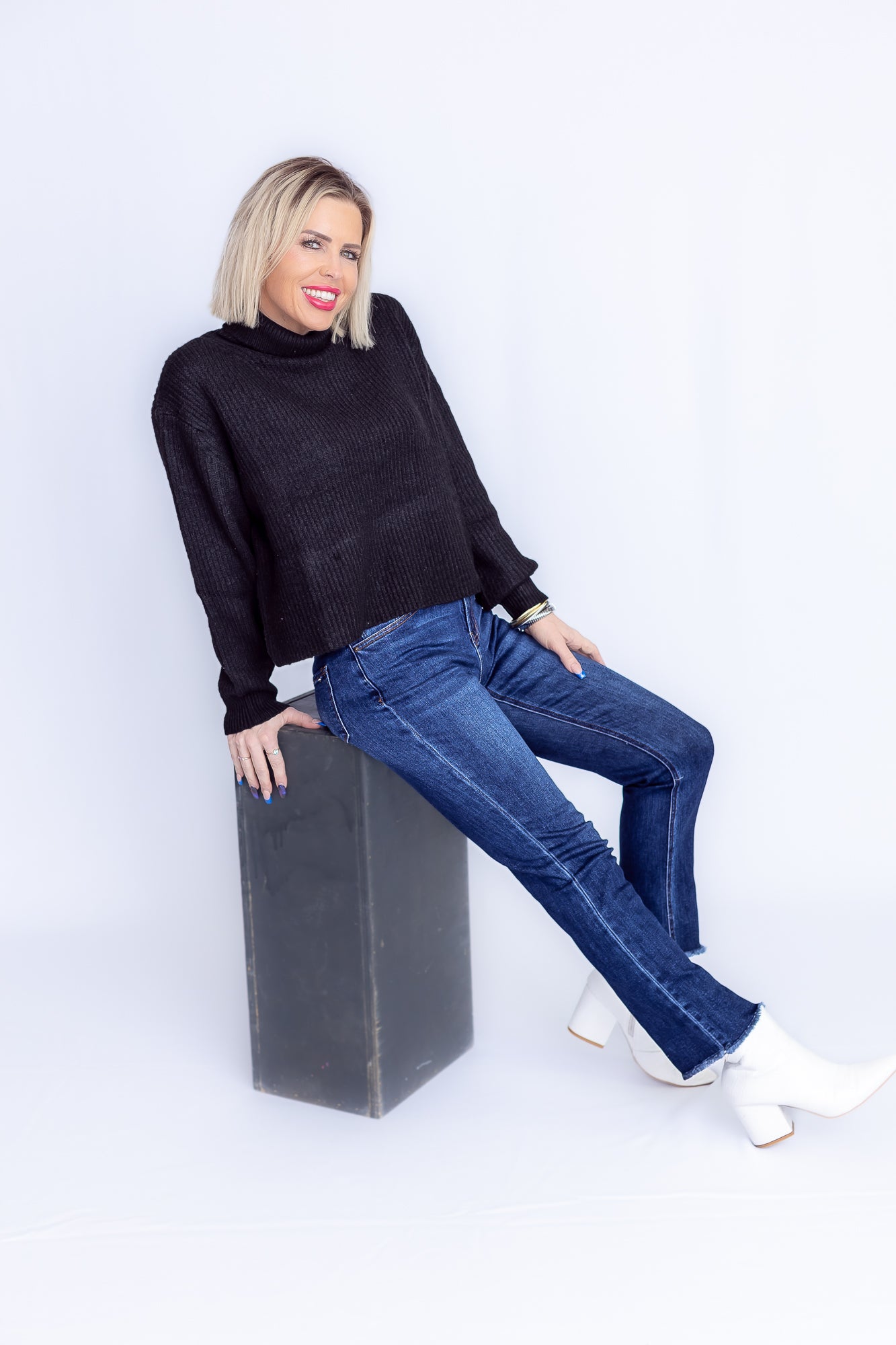 The Classic High Rise Straight crop Dark Denim- P29