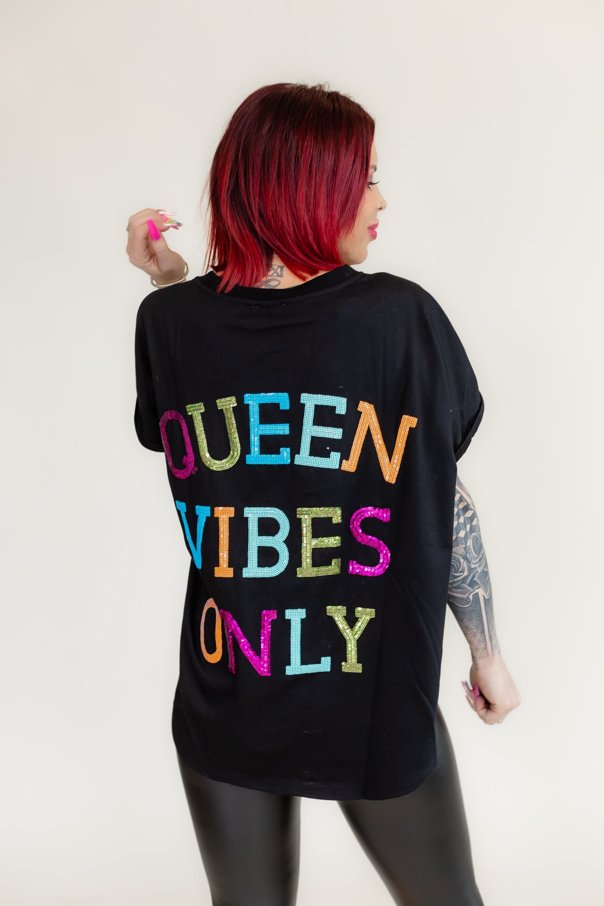 Queen Vibes Only - T219