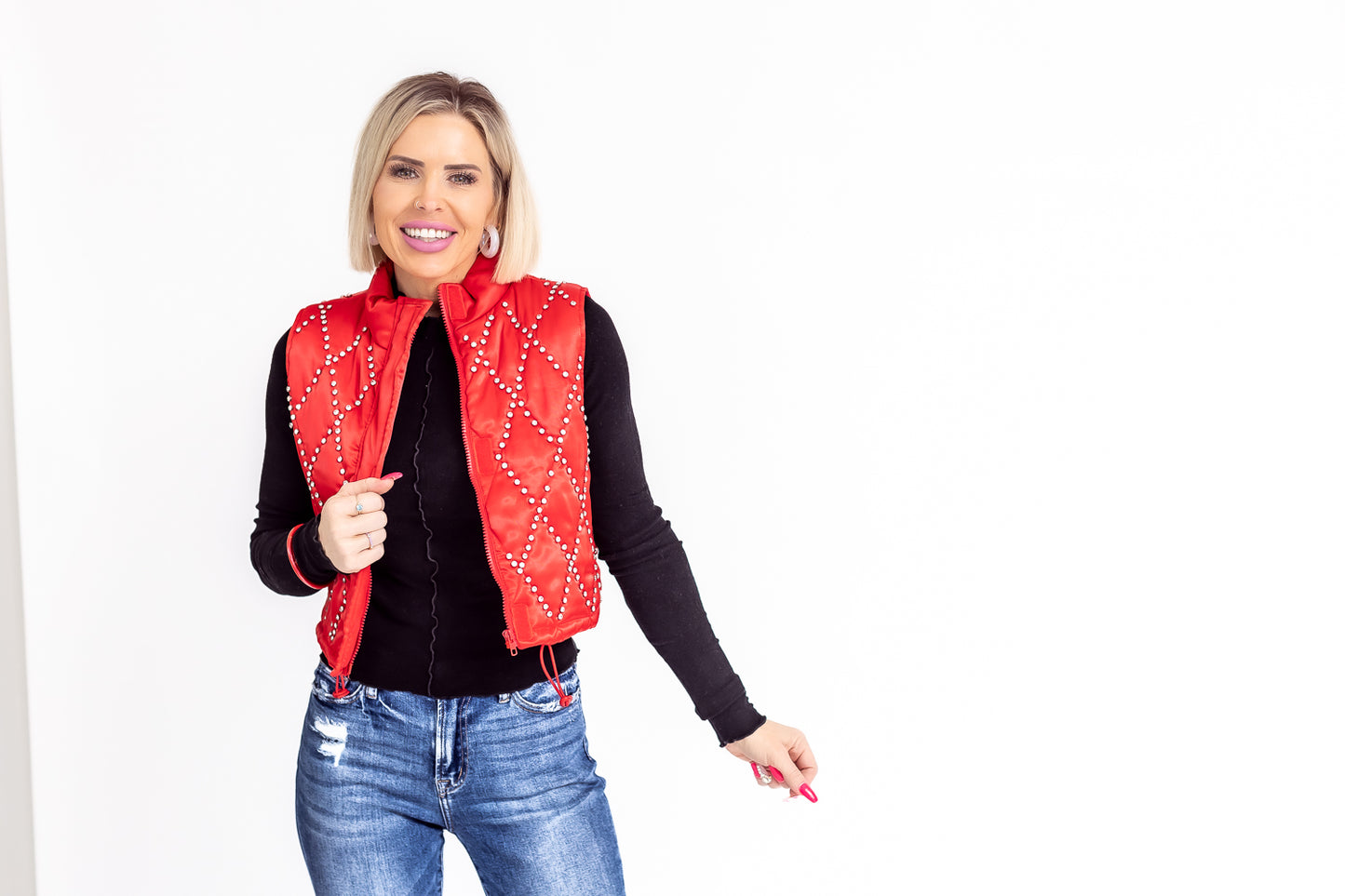 Queen Of Diamonds Red Cropped Diamond Puffer Vest -O16