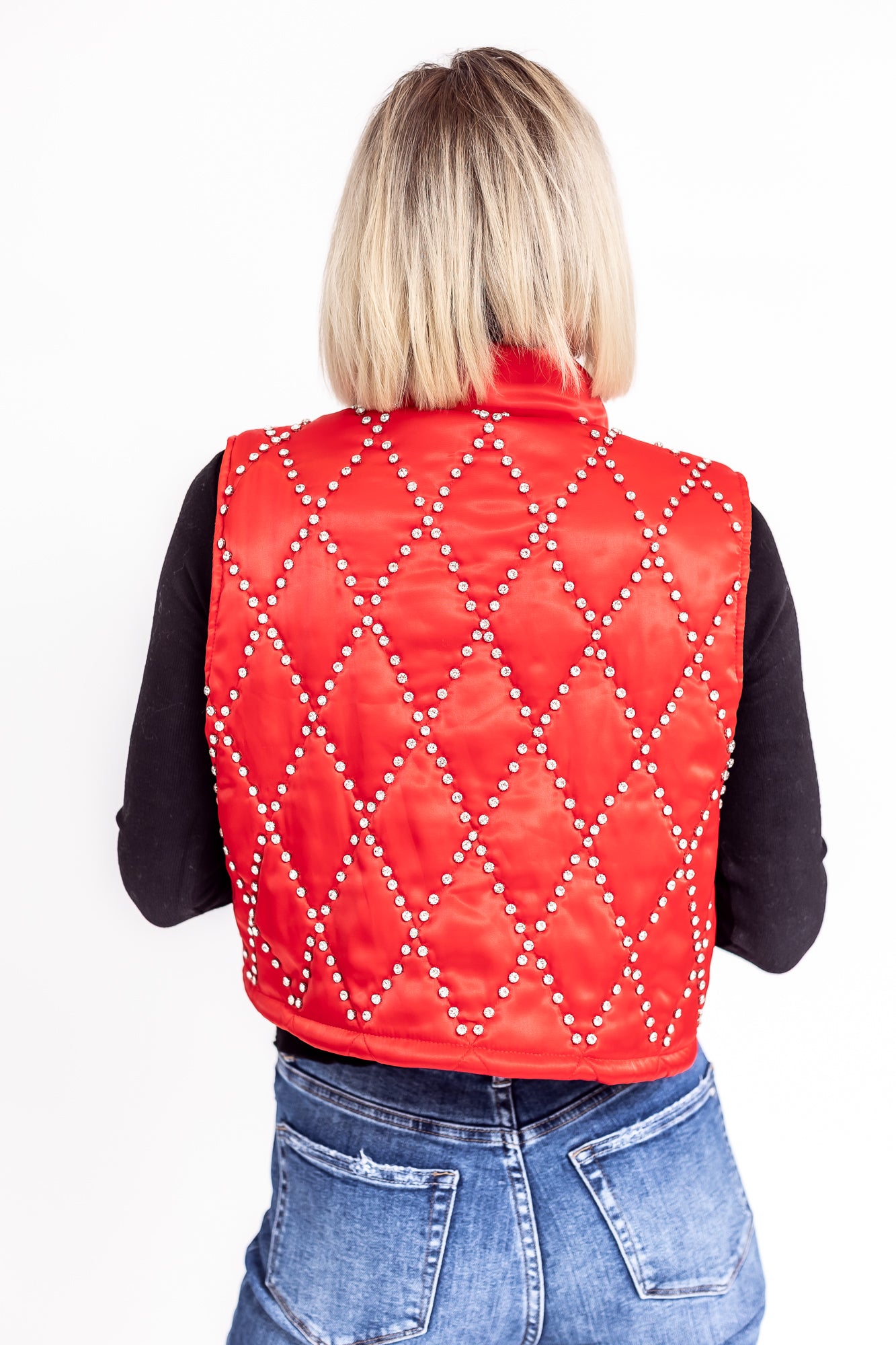 Queen Of Diamonds Red Cropped Diamond Puffer Vest -O16