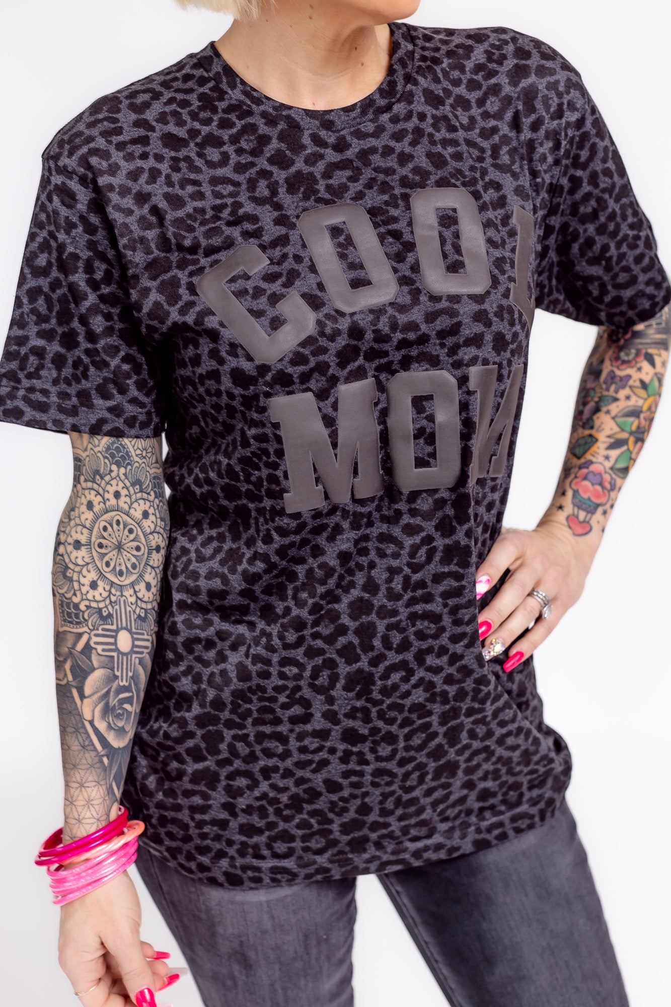 Cool Mom Black Graphic Tee with Leopard Print -T112