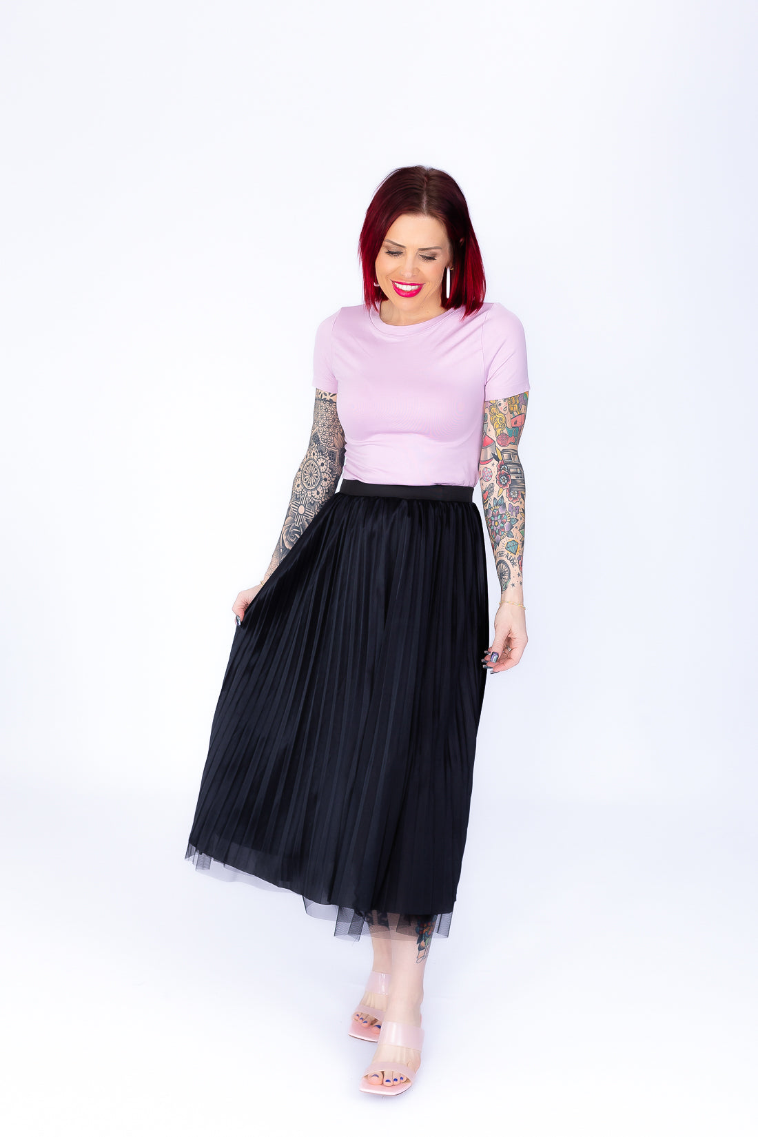 On Trend pleated black midi skirt